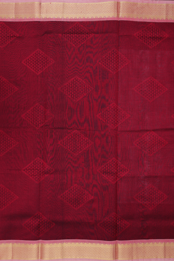 Silk Cotton Saree In Red With Diamond Design