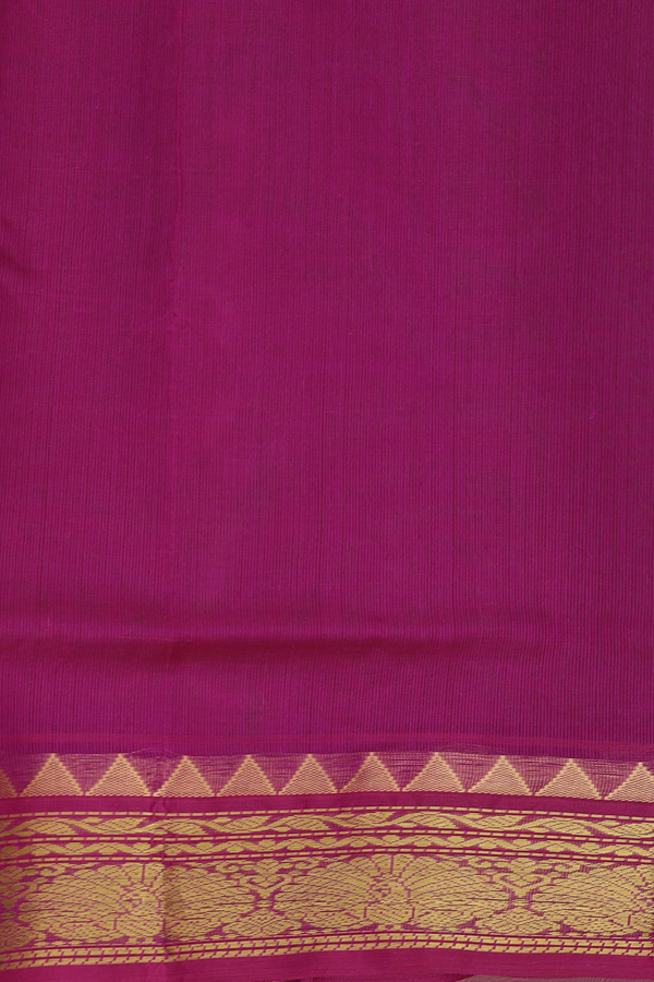 Traditional Silk Cotton Saree In Green With Checks Design