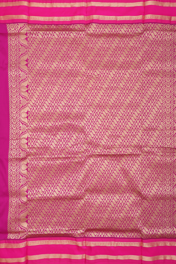 Nine Yards Apoorva Cotton Saree Green With Paisley Buttas