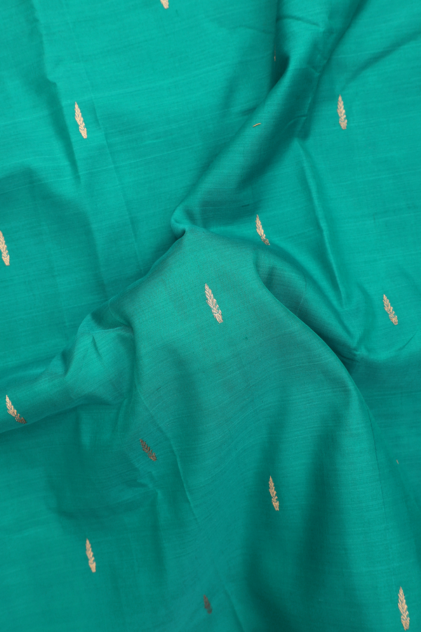 Nine Yards Silk Cotton Saree In Green With Zari Buttas