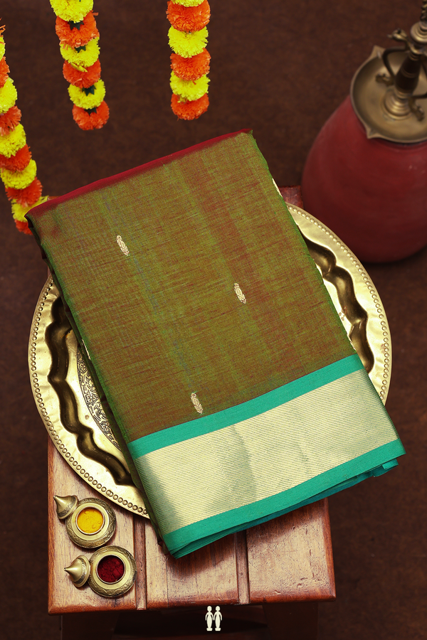 Nine Yards Silk Cotton Saree In Dual Tone With Zari Buttas