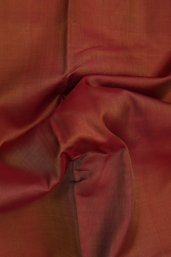 Nine Yards Silk Cotton Saree In Dual Tone With Peacock Border