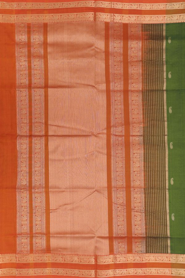 Nine Yards Silk Cotton Saree In Green With Paisley Buttas