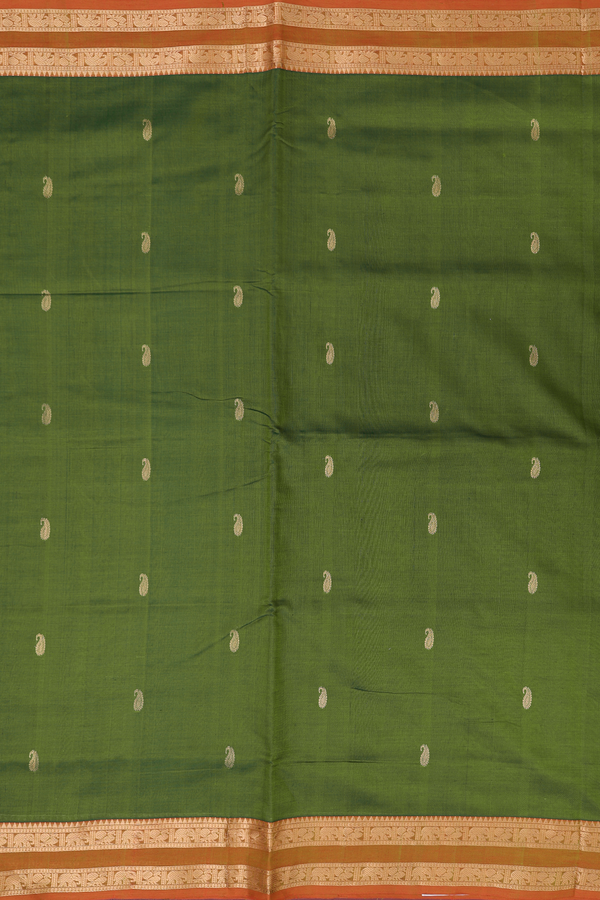Nine Yards Silk Cotton Saree In Green With Paisley Buttas