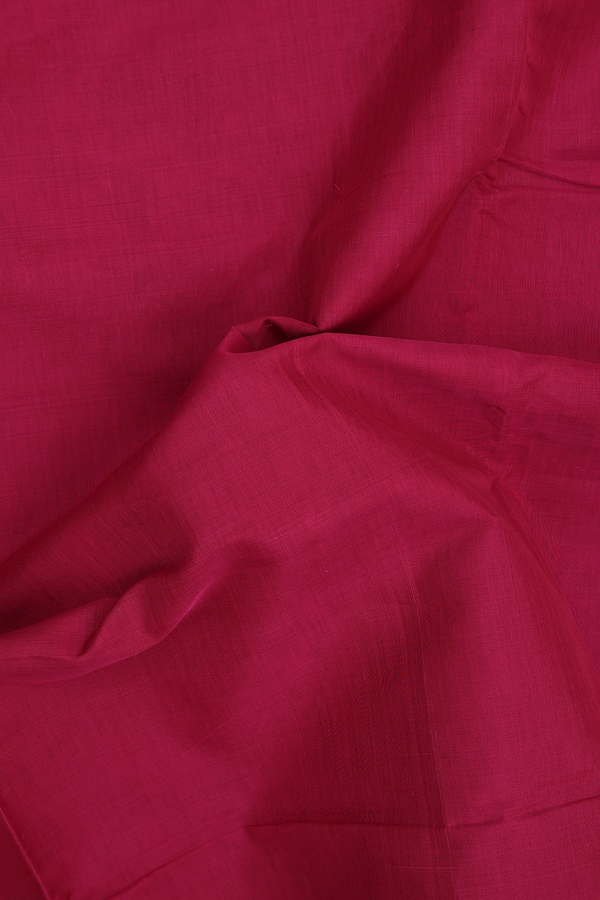 Nine Yards Cotton Saree In Plain Red With Zari Border