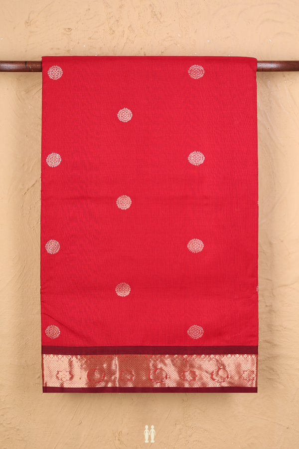 Nine Yards Silk Cotton Saree In Red With Chakram Buttas
