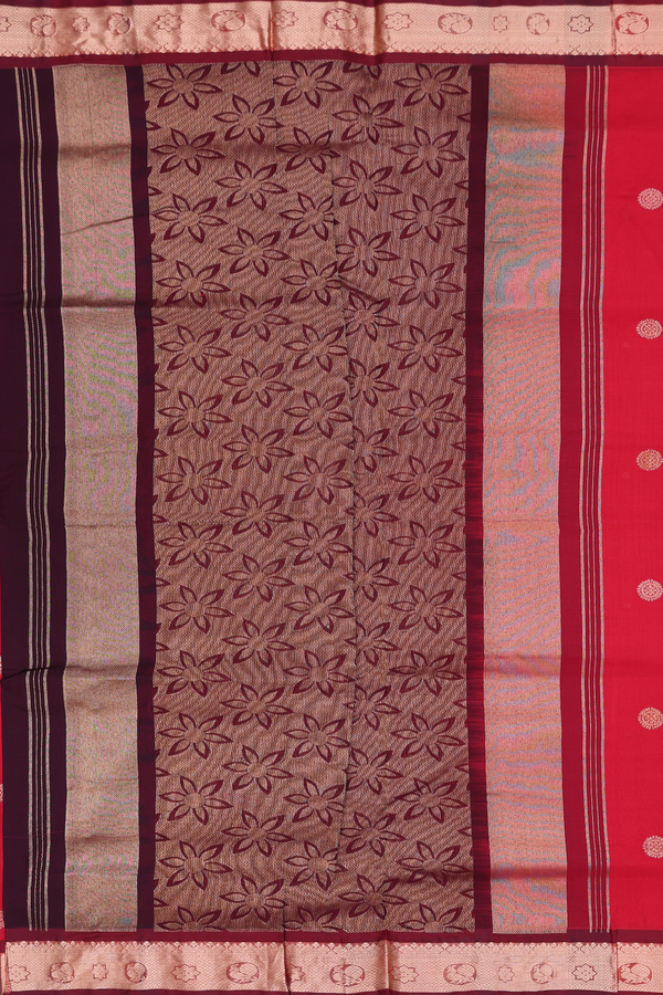 Nine Yards Silk Cotton Saree In Red With Chakram Buttas