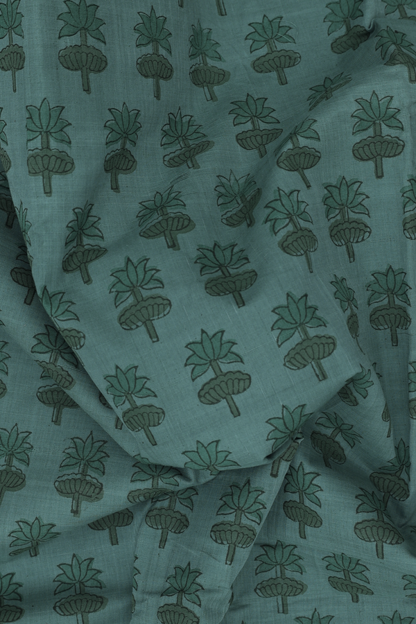 Mangalagiri Cotton Saree In Pine Green With Floral Buttas