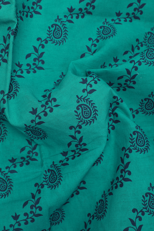 Sungudi Cotton Saree In Green With Floral Design