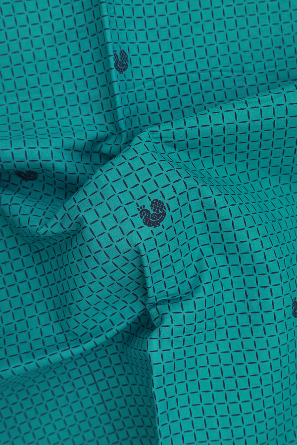 Sungudi Cotton Saree In Peacock Green With Printed Design