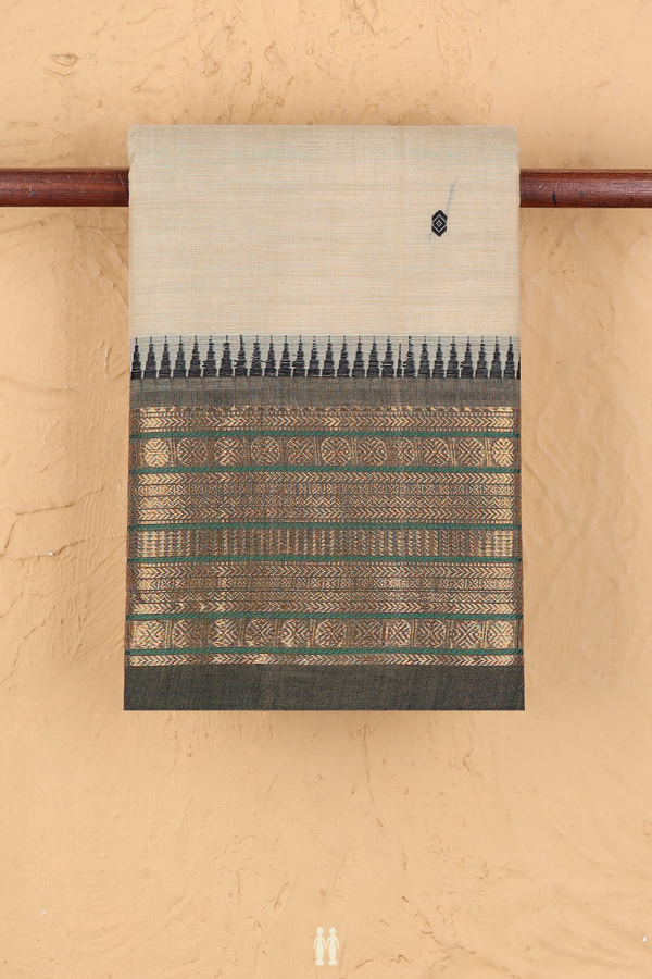 Chettinadu Cotton Saree In Beige With Threadwork Buttas