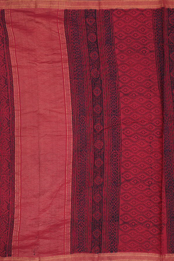Printed Mangalagiri Cotton Saree In Red With Floral Design