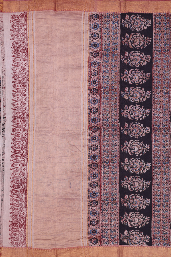 Mangalagiri Cotton Saree In Black With Floral Design