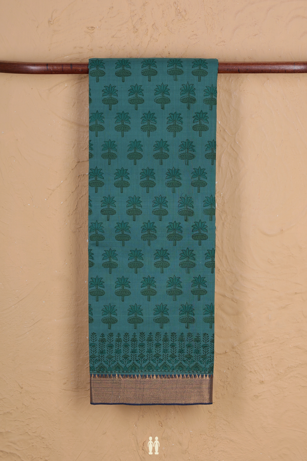 Mangalagiri Cotton Saree In Pine Green With Floral Buttas