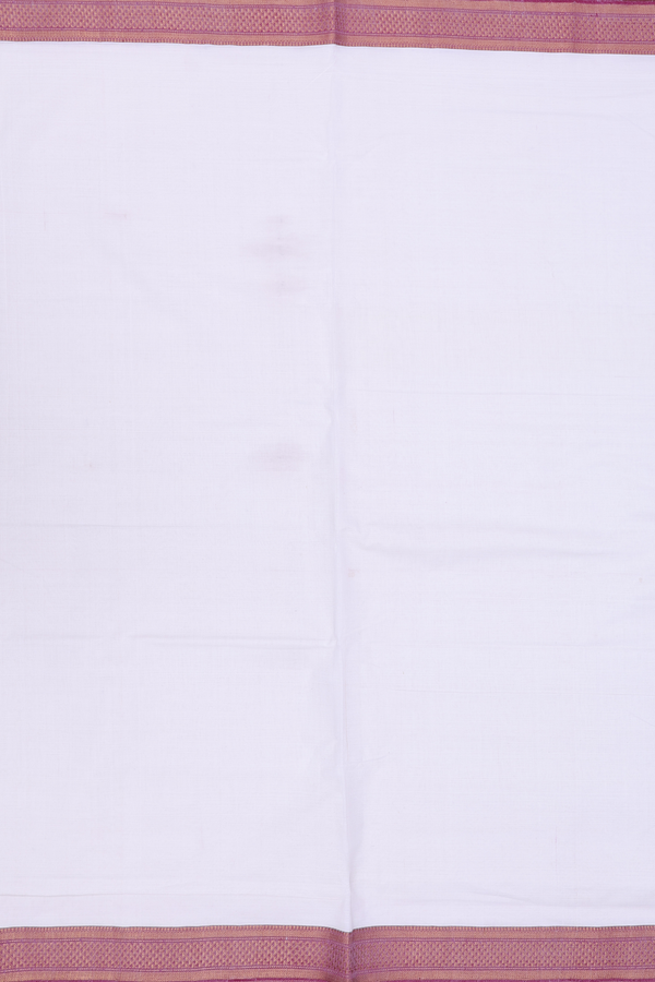 Mangalagiri Cotton Saree In White With Contrast Border