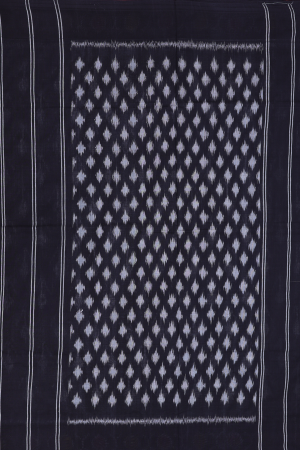 Pochampally Cotton Saree In Grey With Ikat Design