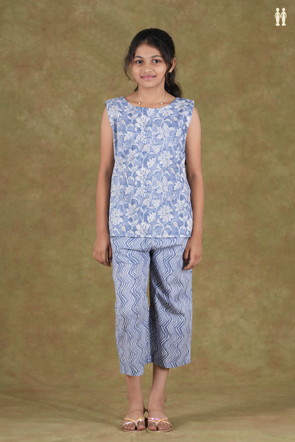 Round Neck Floral Design Blue Cotton Top And Bottom