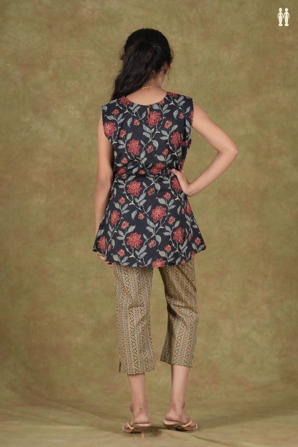 Round Neck Floral Design Black Cotton Top And Bottom