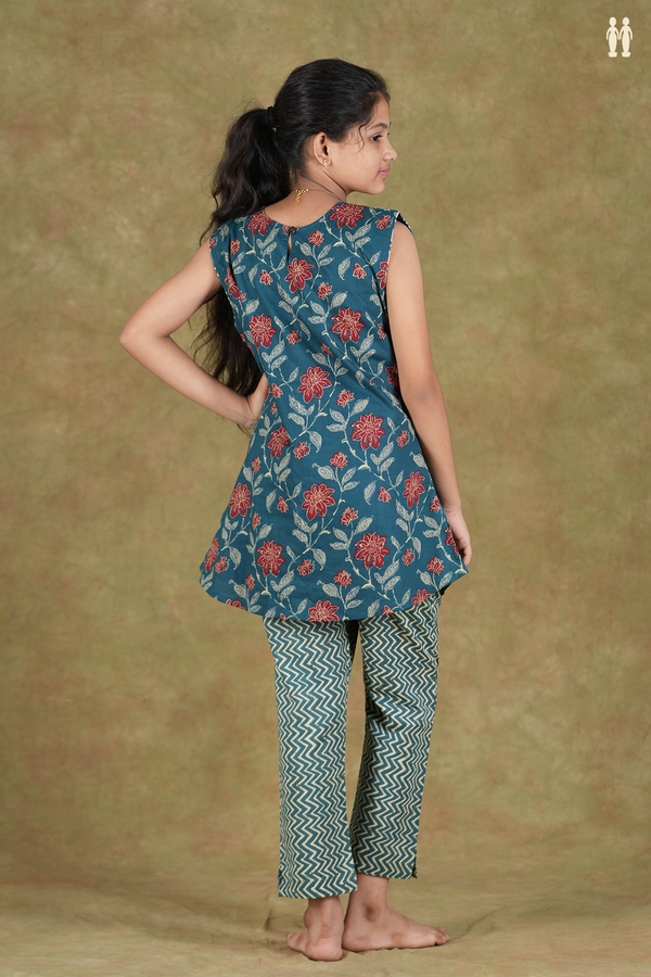 Round Neck Floral Design Pine Green Cotton Top And Bottom