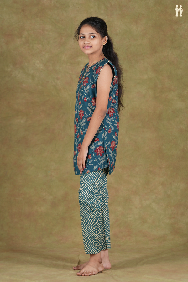 Round Neck Floral Design Pine Green Cotton Top And Bottom