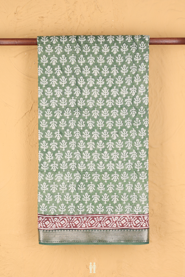 Chanderi Silk Cotton Saree In Green With Floral Design