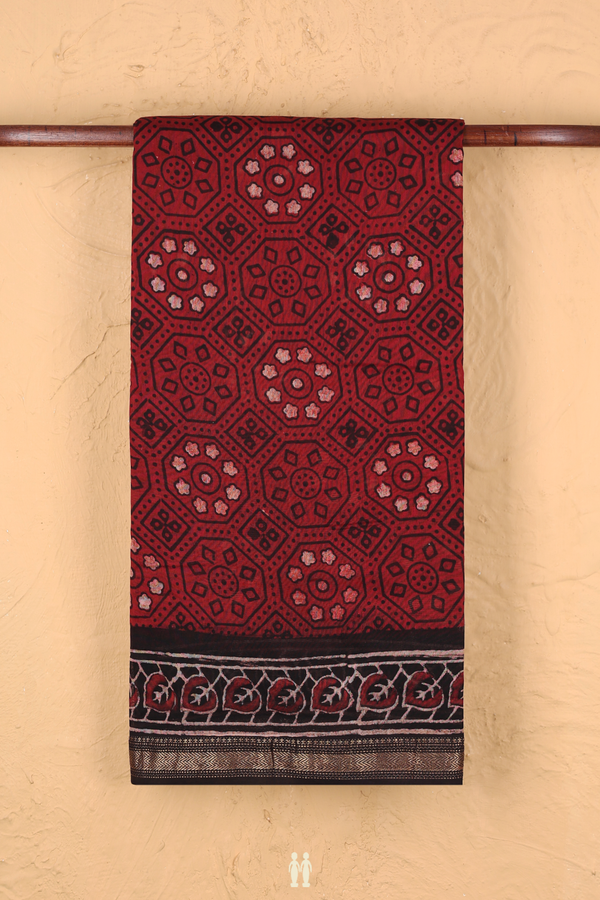 Chanderi Silk Cotton Saree In Red With Printed Design