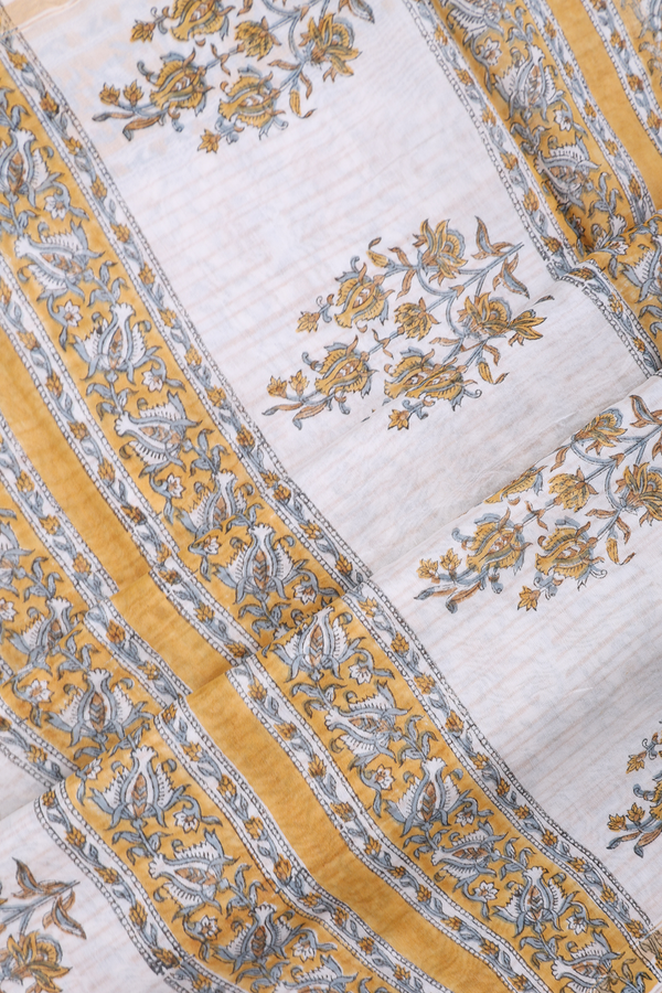 Chanderi Silk Cotton Saree In White With Floral Design