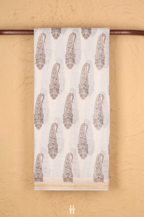 Chanderi Silk Cotton Saree In White With Paisley Design