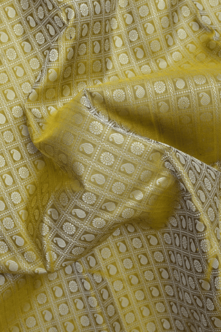 Checks With Buttas Mehendi Green Kanchipuram Silk Saree