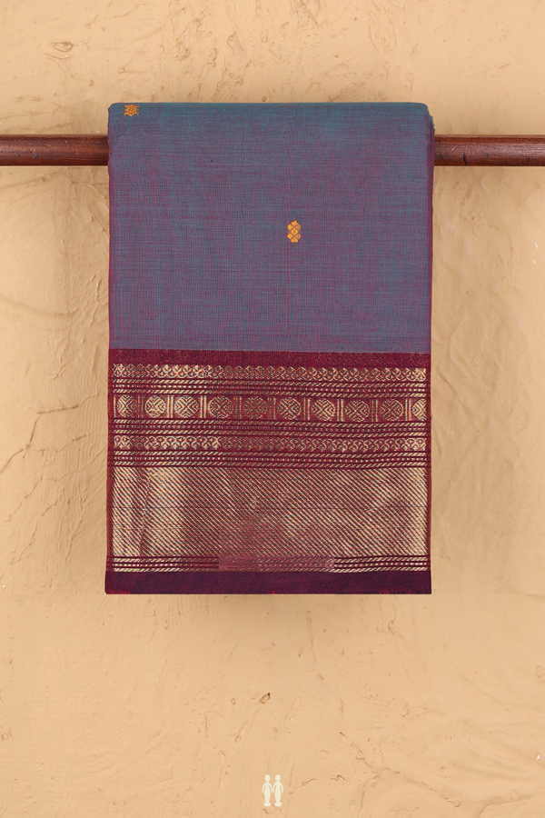 Chettinadu Cotton Saree In Dual Tone With Threadwork Buttas