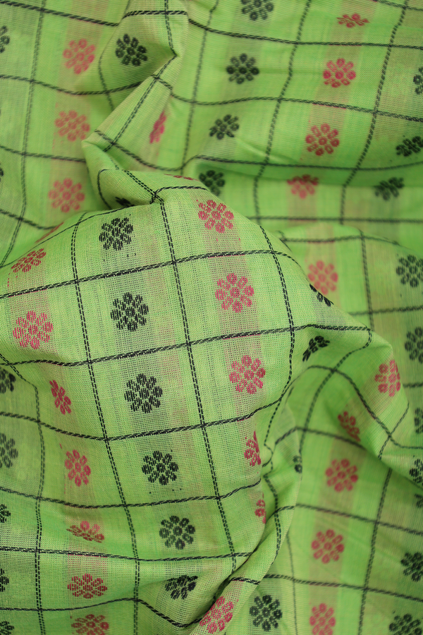 Chettinadu Cotton Saree In Green With Checks Design