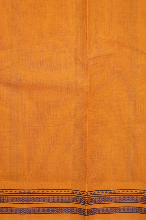 Chettinadu Cotton Saree In Grey With Contrast Border