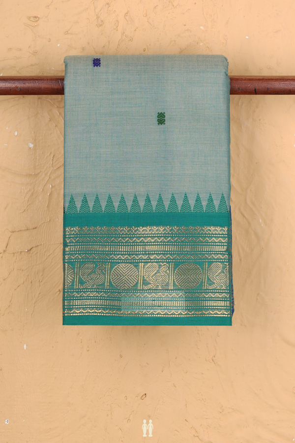 Chettinadu Cotton Saree In Green With Threadwork Buttas