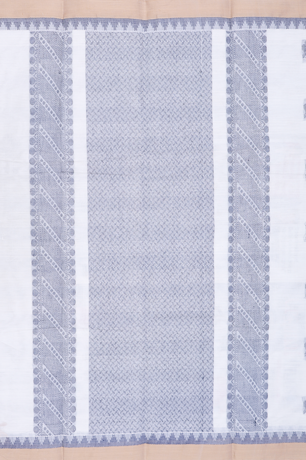 Chettinadu Cotton Saree In Grey With Threadwork Buttas