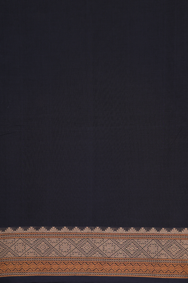 Coimbatore Cotton Saree In Black With Threadwork Buttas