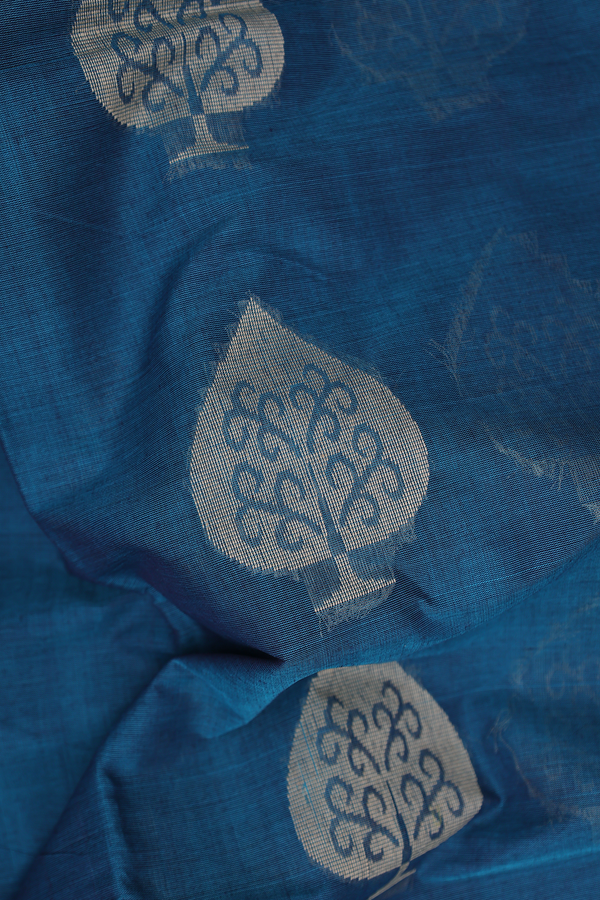 Coimbatore Cotton Saree In Blue With Threadwork Motifs