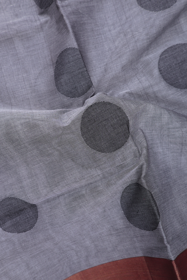 Coimbatore Cotton Saree In Grey With Threadwork Motifs