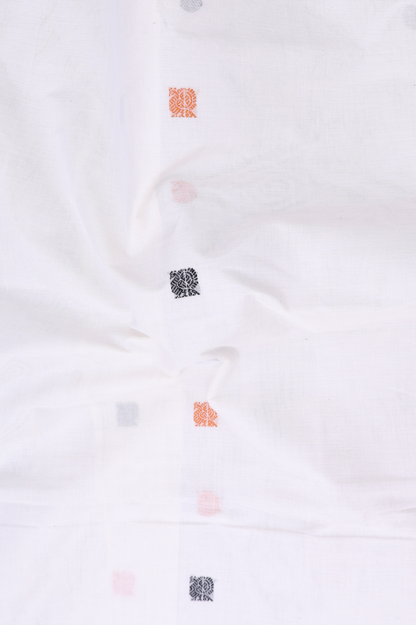 Coimbatore Cotton Saree In White With Peacock Buttas