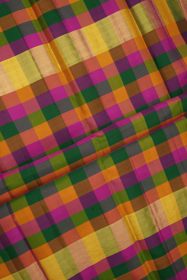 Contrast Zari Border Plain Magenta Kanchipuram Silk Saree