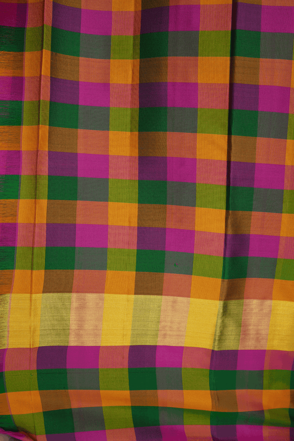Contrast Zari Border Plain Magenta Kanchipuram Silk Saree