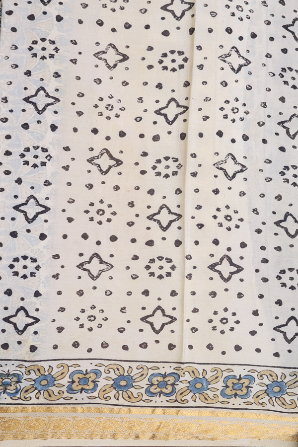 Crepe Saree In Beige With Floral Printed Design