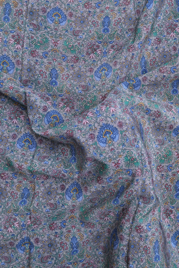 Crepe Saree In Grey With Floral Printed Design