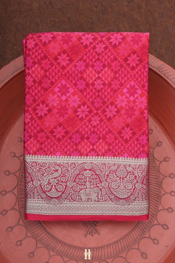 Crepe Saree In Shades Of Pink With Printed Design