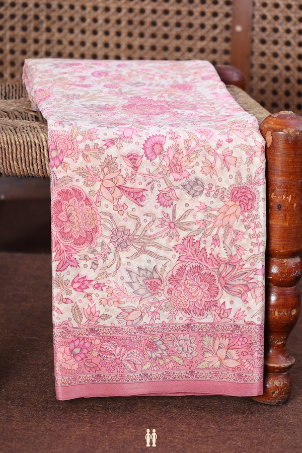 Crepe Saree In White With Floral Printed Design