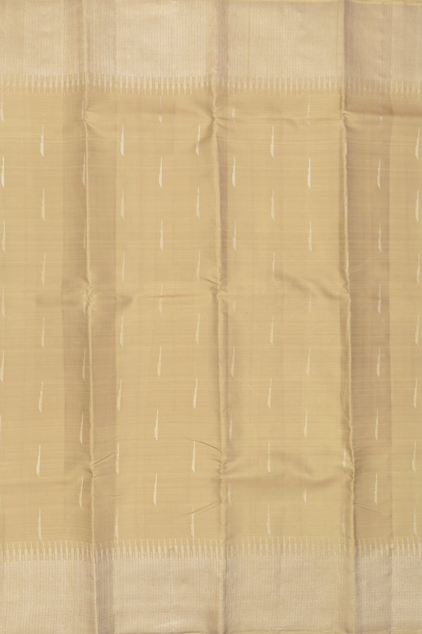 Kanchipuram Silk Saree In Brown With Malli Moggu Buttas