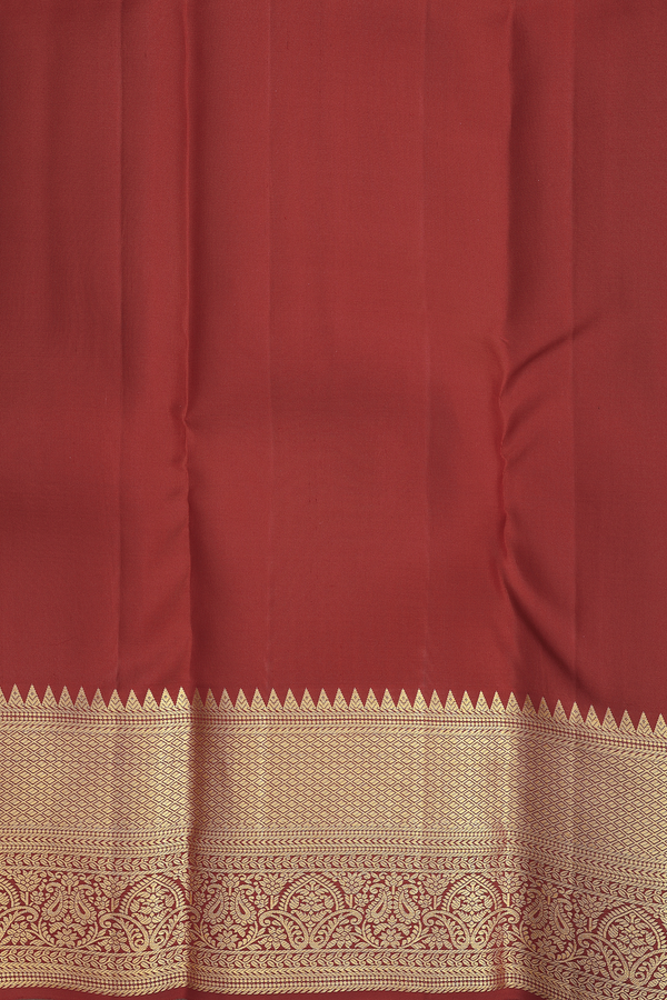 Kanchipuram Silk Saree In Red With Floral Design