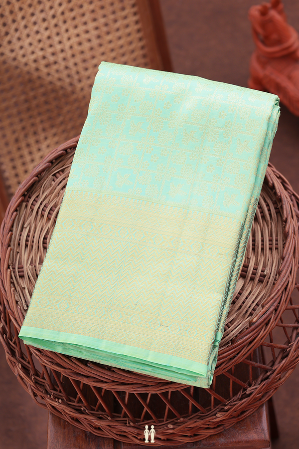 Kanchipuram Silk Saree In Seafoam Green With Brocade Design