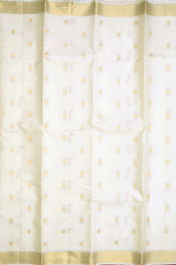 Kanchipuram Silk Saree In White With Peacock Buttas