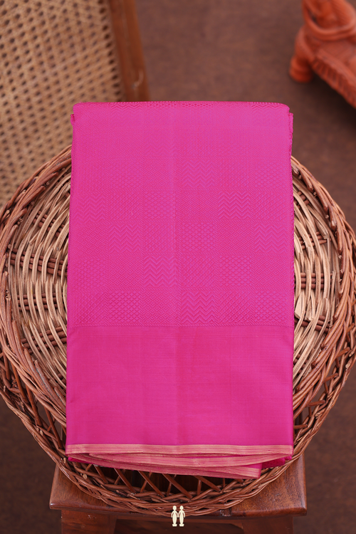 Kanchipuram Silk Saree In Magenta With Jacquard Pattern