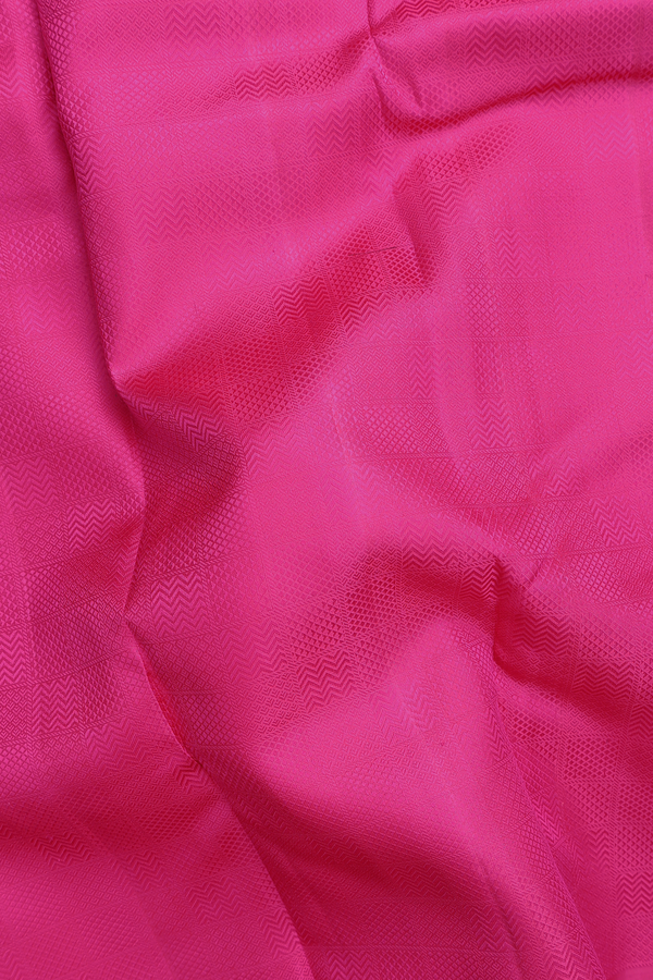 Kanchipuram Silk Saree In Magenta With Jacquard Pattern